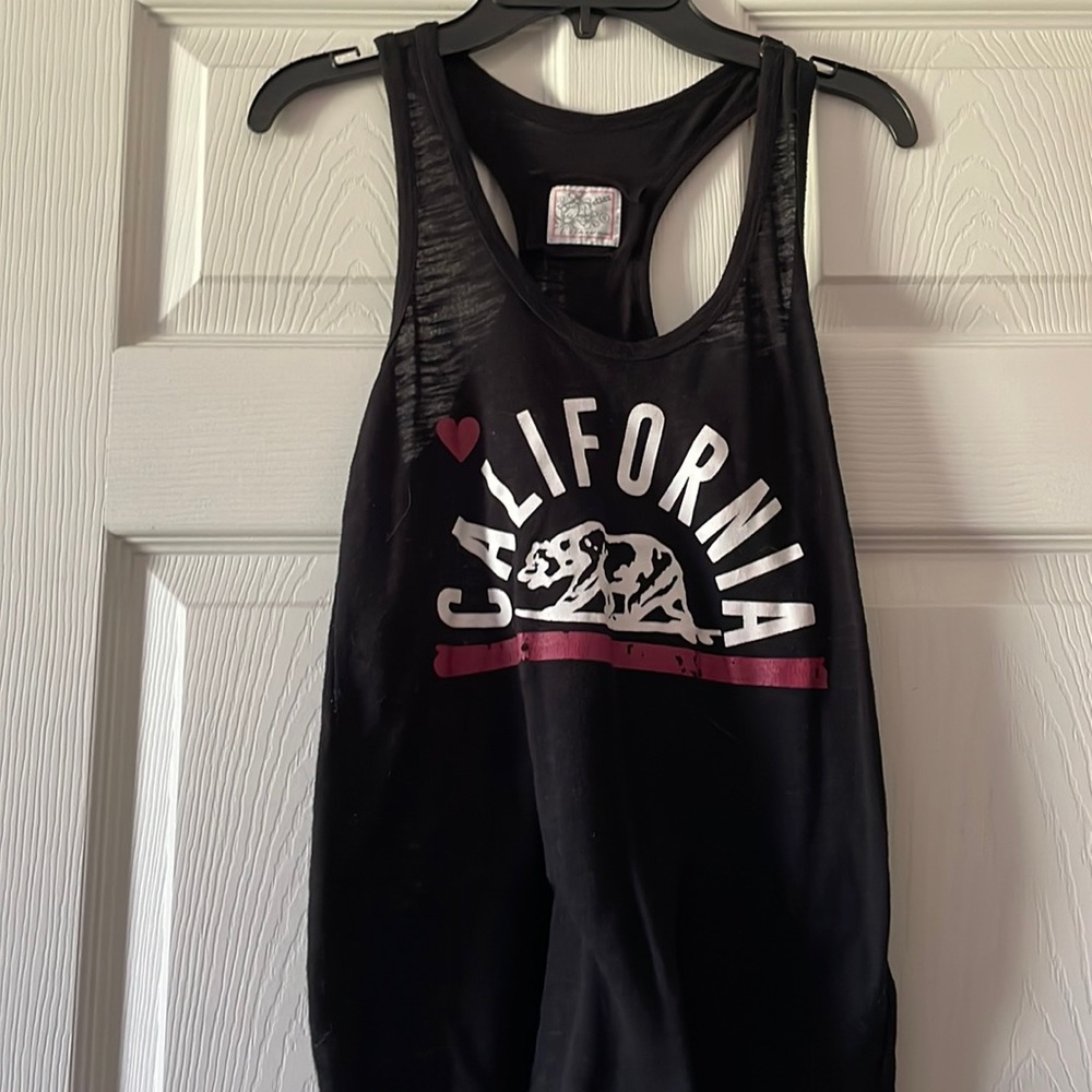 Don’t really ever feel the need to wear it very cute casual California shirt